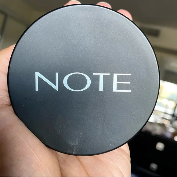 Note Cosmetics Highlighter - Picture 3 of 3
